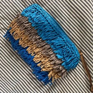 🐠💙 awesome blue clutch bag